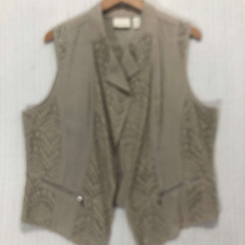 Chico's Sleeveless Vest Crochet Detail Layering‎ Moto Style Size 2
